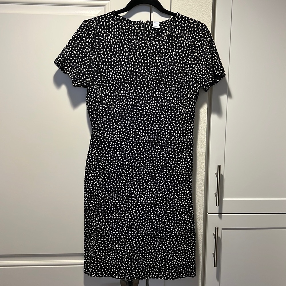 Short sleeved black old navy dress